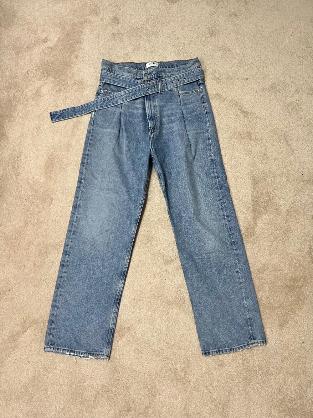 AGOLDE High Rise Belted Pleated Jeans Size 28 Light Wash Matching Belt. Like New